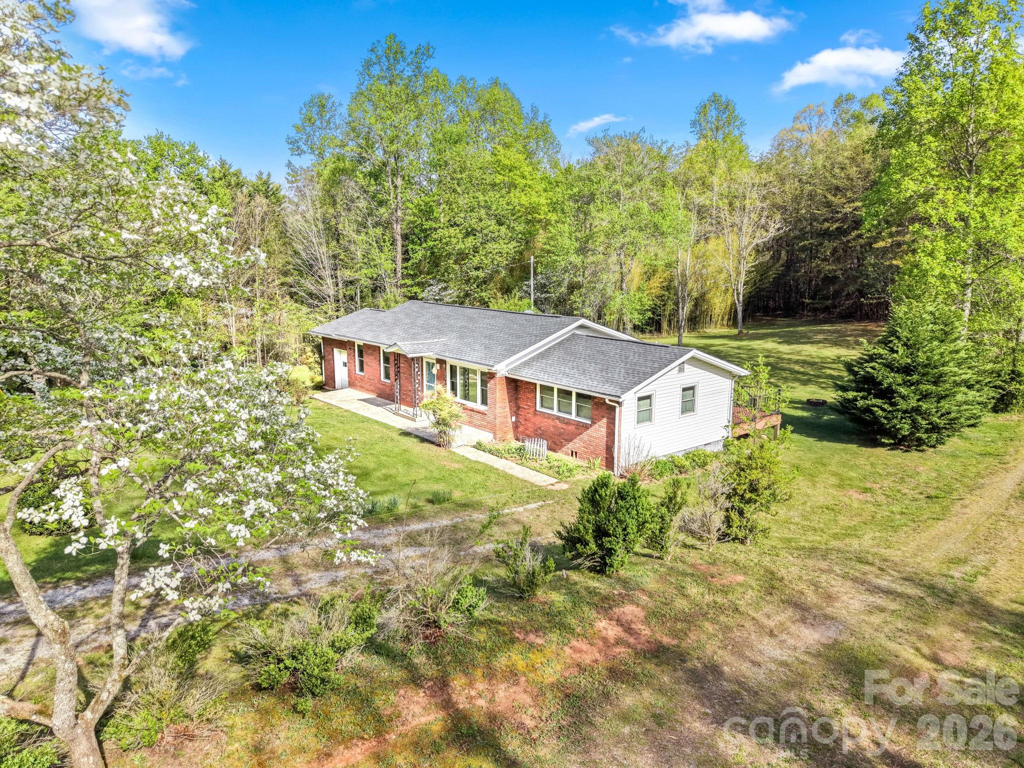 Hickory Knoll - Residential