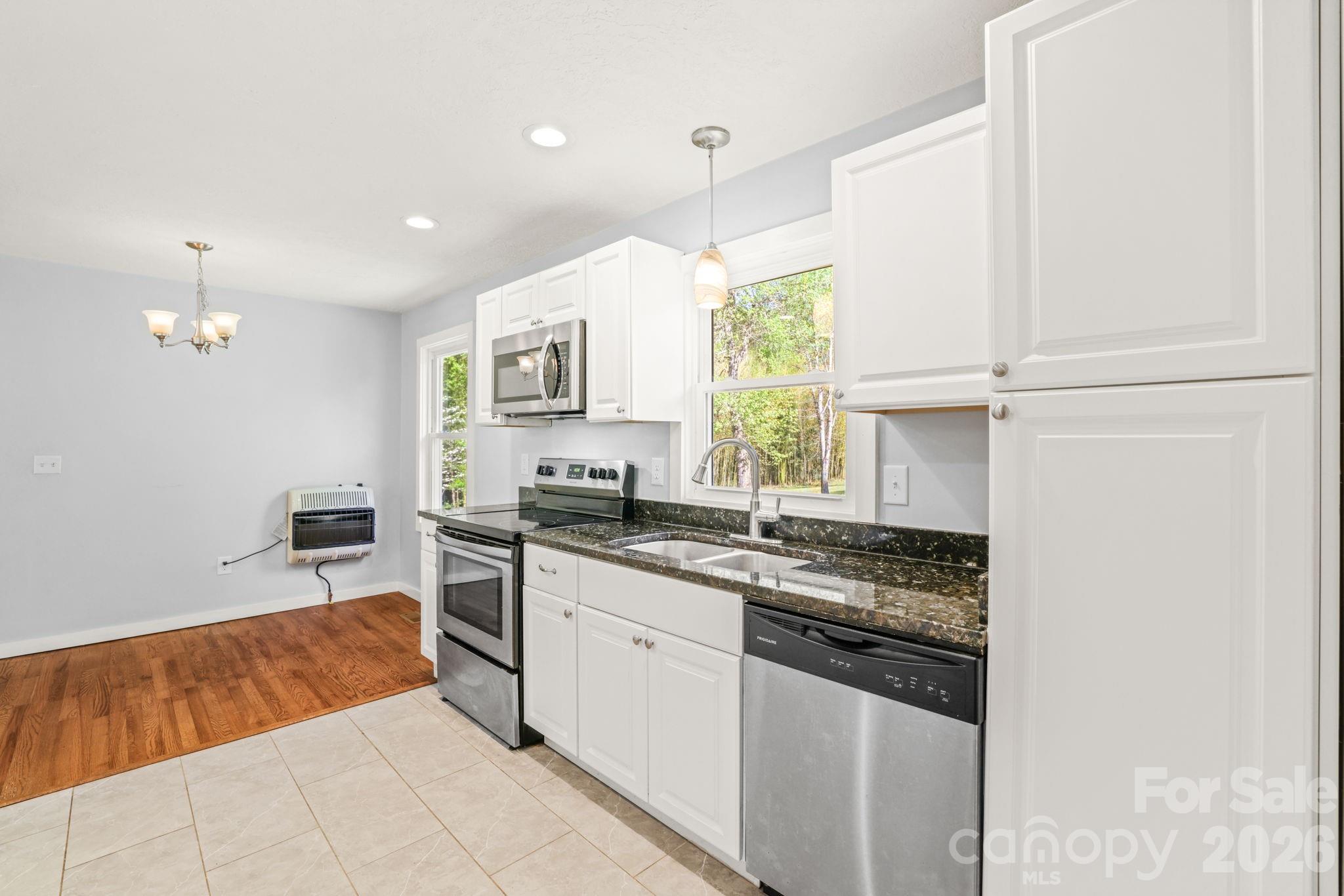 Hickory Knoll - Residential