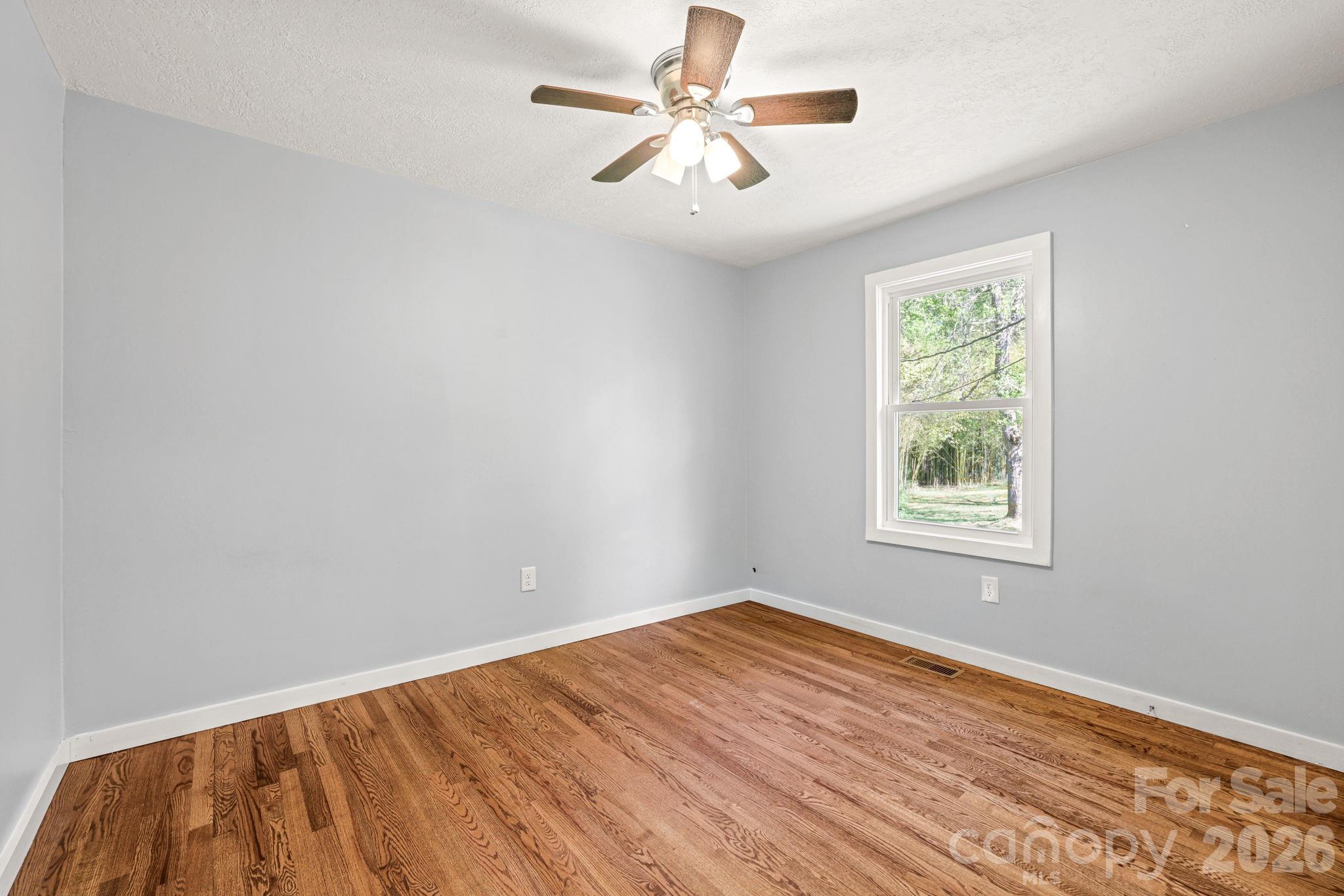 Hickory Knoll - Residential