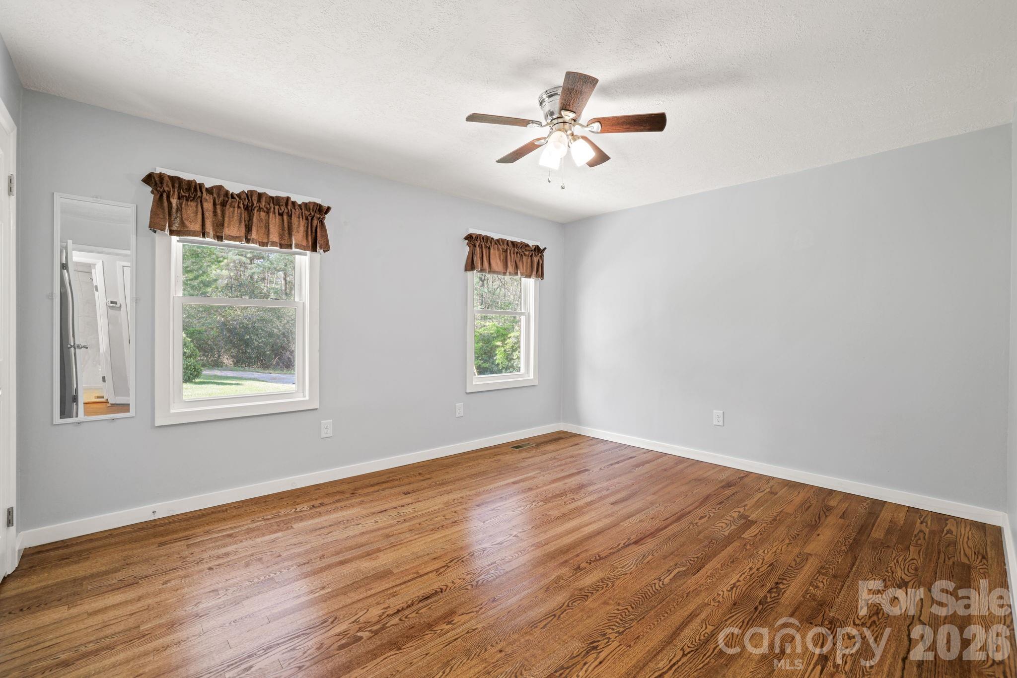 Hickory Knoll - Residential