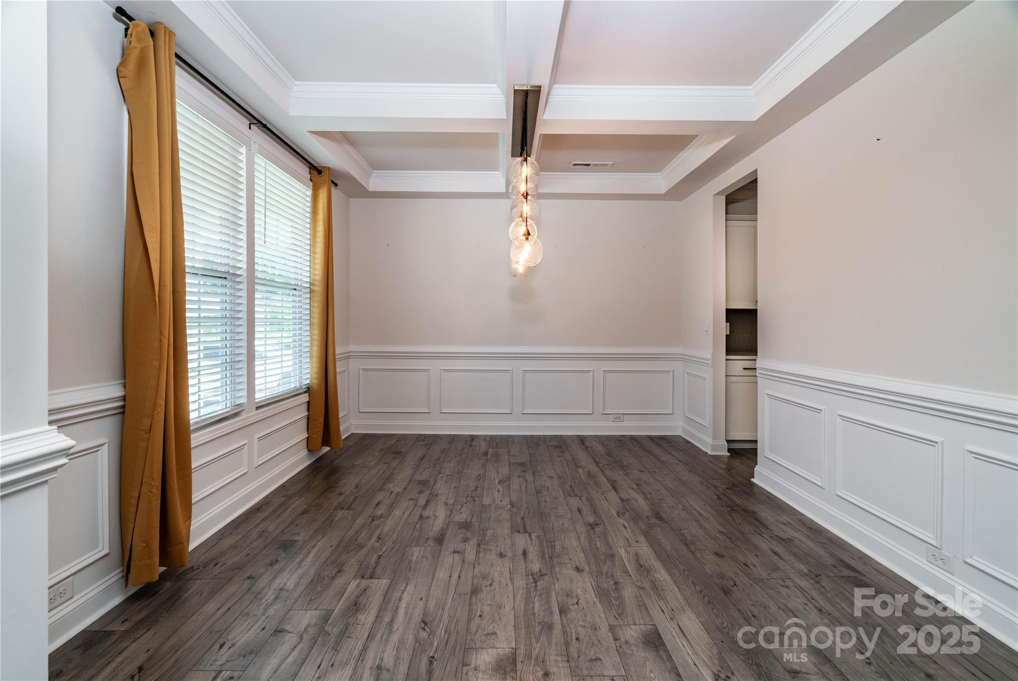 5121 Ennisworth Lane