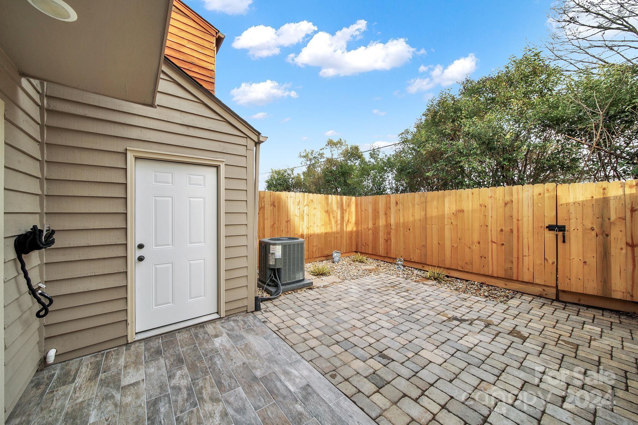 Brookside Townhouses - Residential