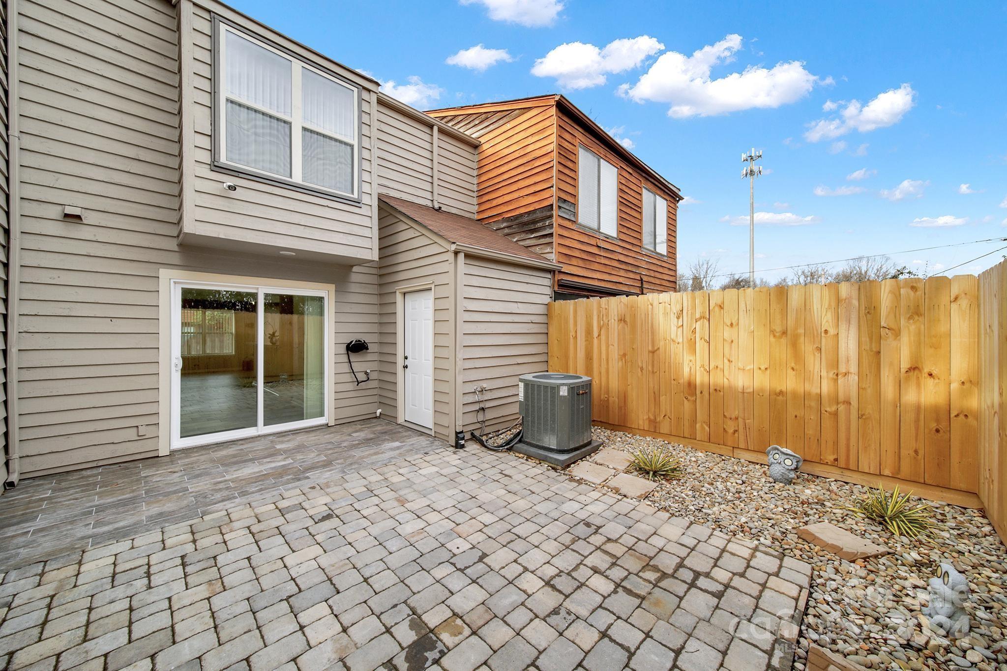 Brookside Townhouses - Residential