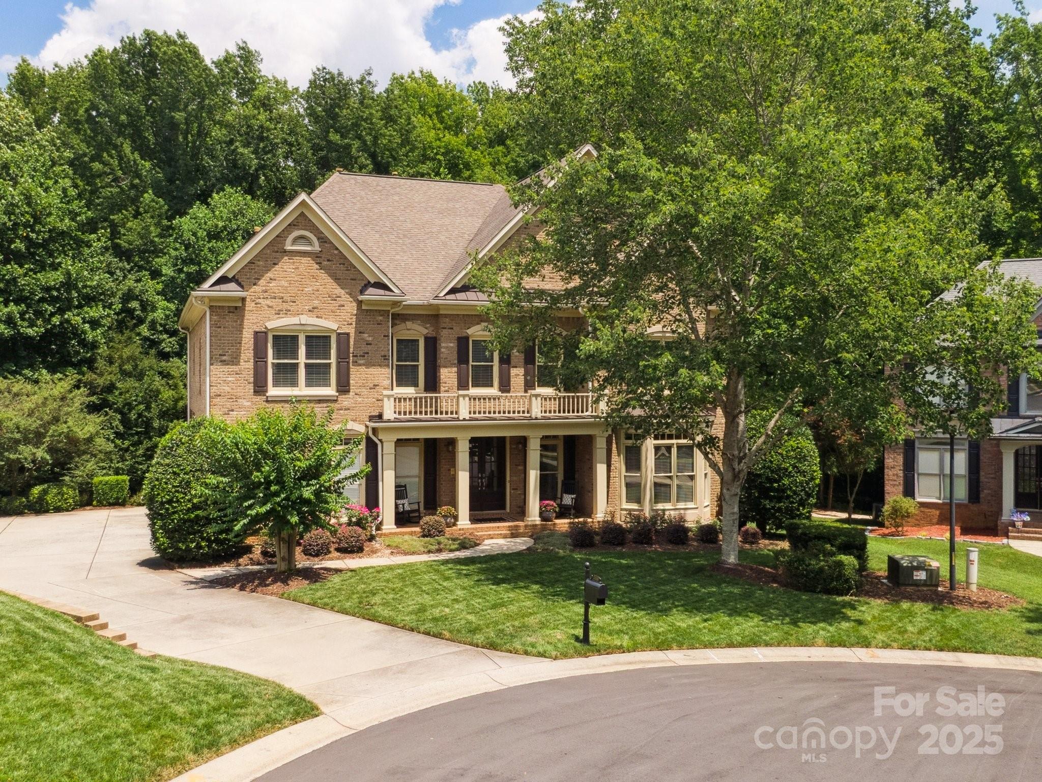 2103 Lytton Lane