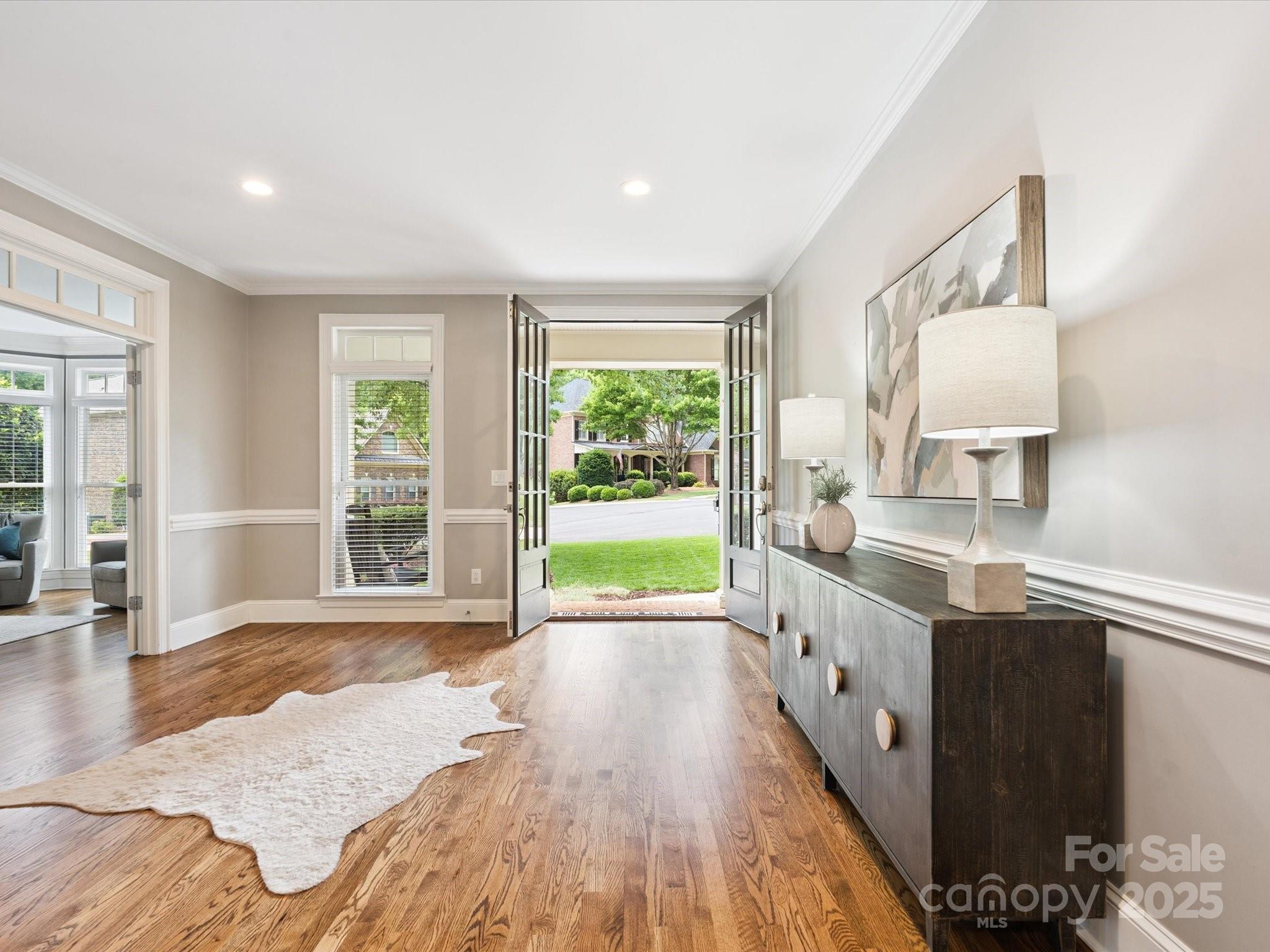 2103 Lytton Lane