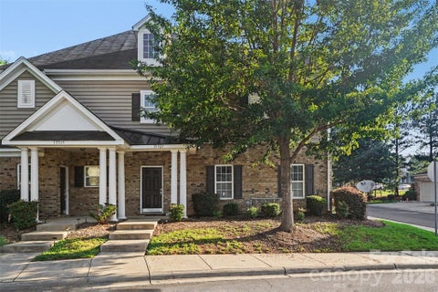 Photo of 15323 Barossa Valley Street, Charlotte, NC 28277 (MLS # 4383419)