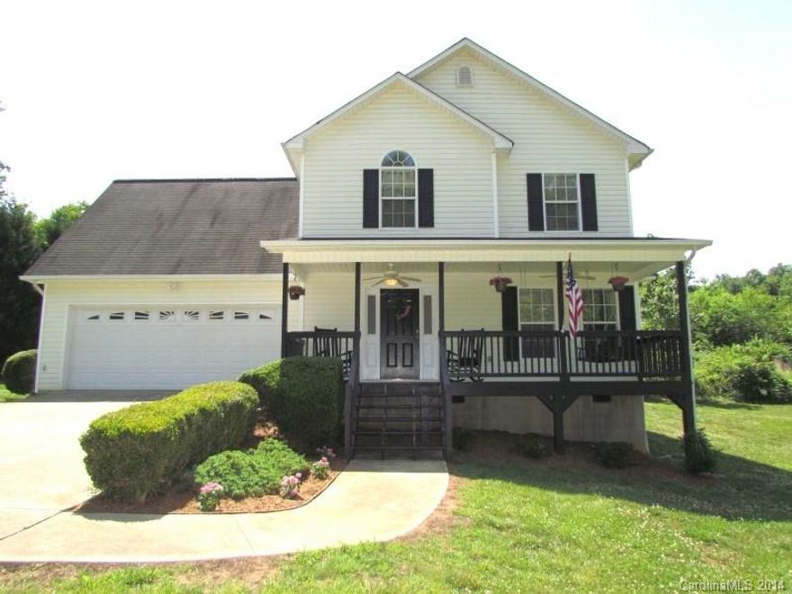 Great 2 story home sitting on a large lot. 3BR, 2.5BA, & bonus room w/ hardwood, ceramic tile & carpet flooring. The entry way features a large “rocking chair” front porch w/porch swing. Main level consists of living room, kitchen w/nice cabinet space, breakfast bar & dining area. Upstairs has  MBR w/MBA & walk-in closet as well as bedrooms 2, 3, full bath, laundry & bonus room. Back deck great for entertaining & double attached garage. Move-in ready! Don’t Miss This Home!