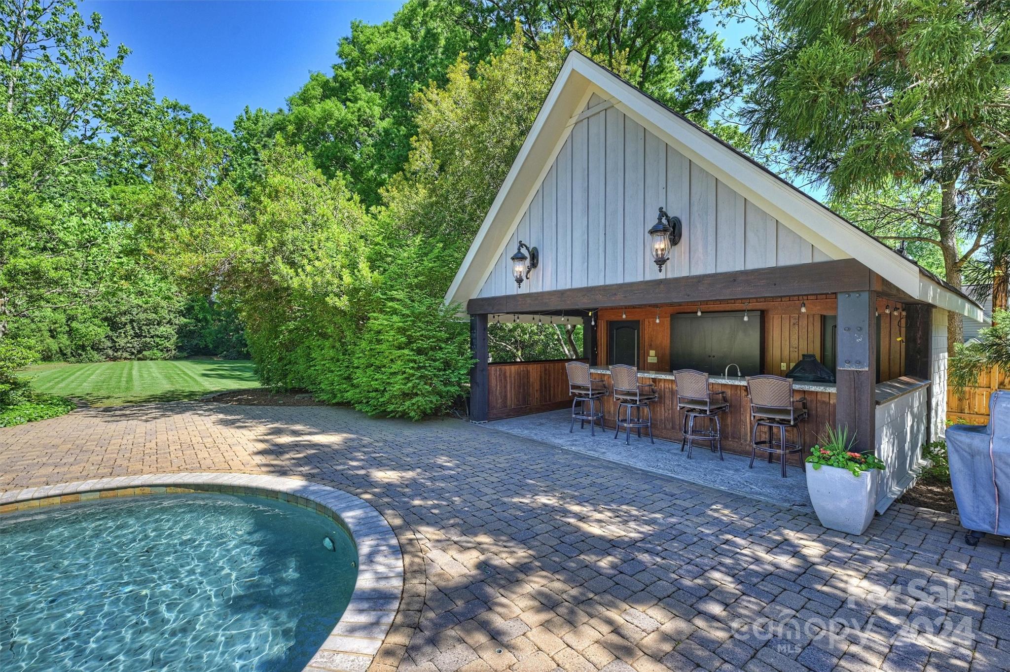 Myers Park - Residential