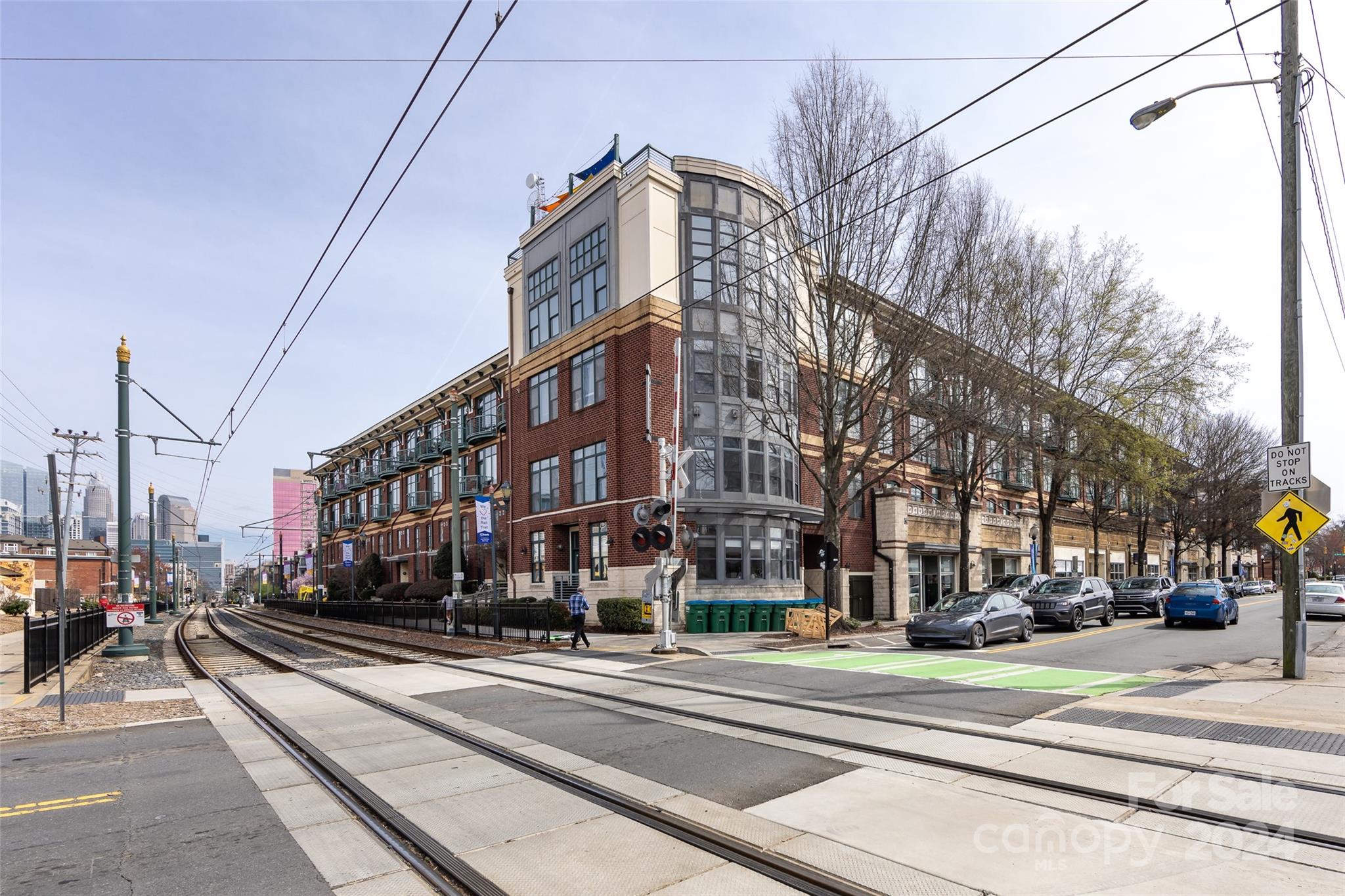 Park Avenue Condominiums - Residential