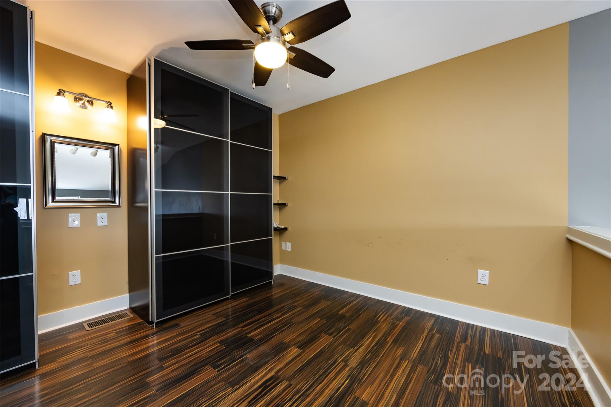 Park Avenue Condominiums - Residential