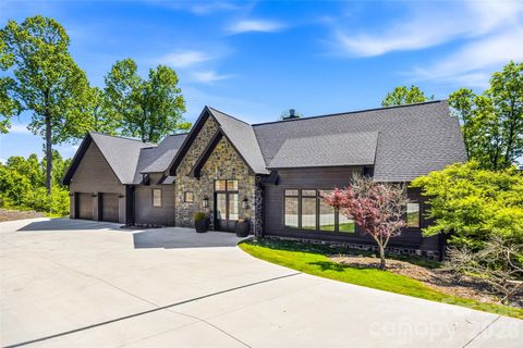 241 Tower Circle Laurel Park NC 28739