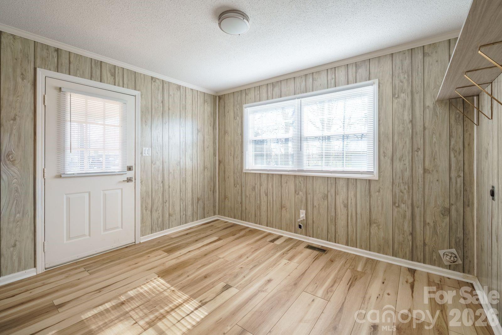 5588 River Bend Road