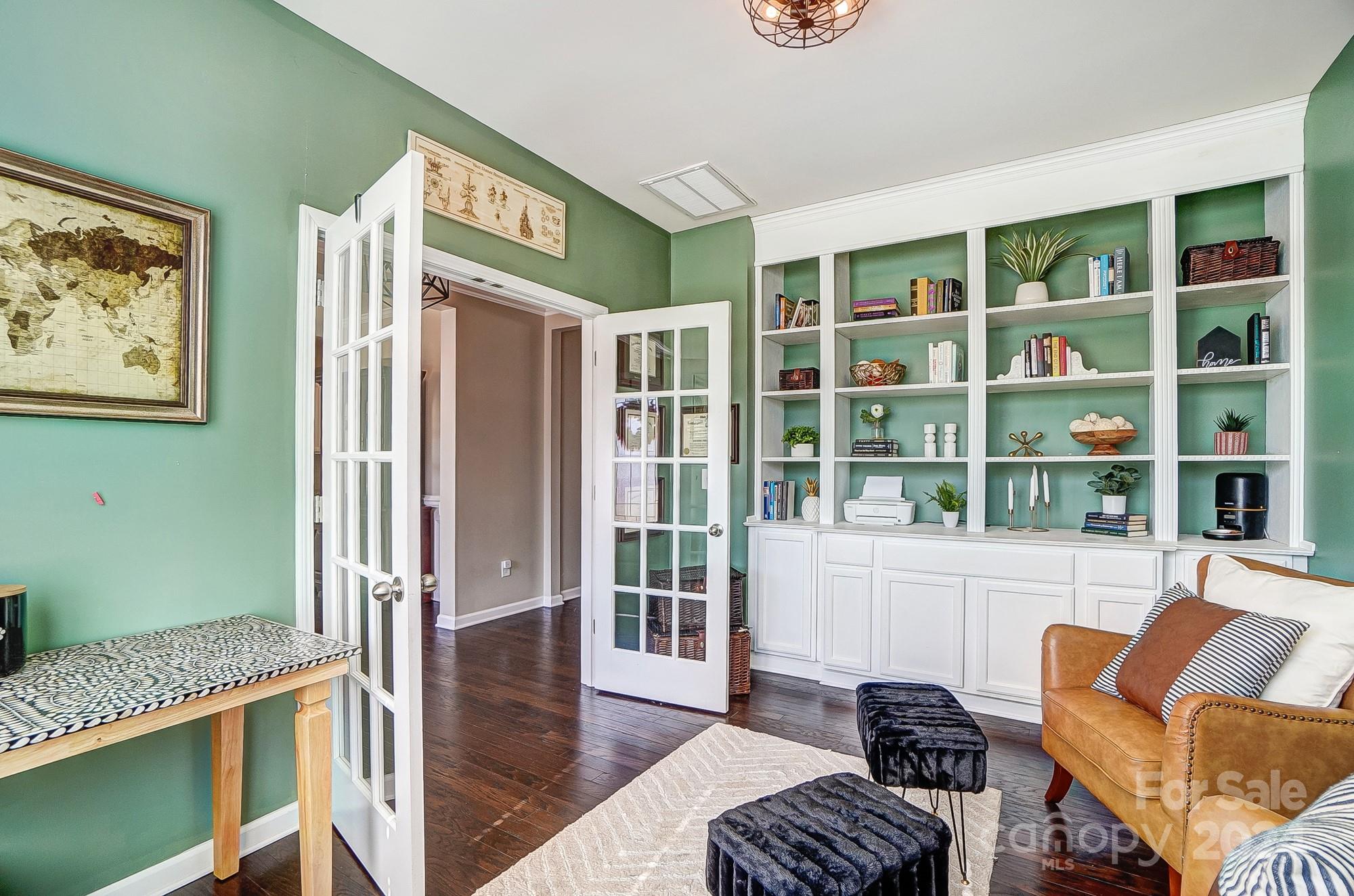 The Retreat At Rayfield - Residential