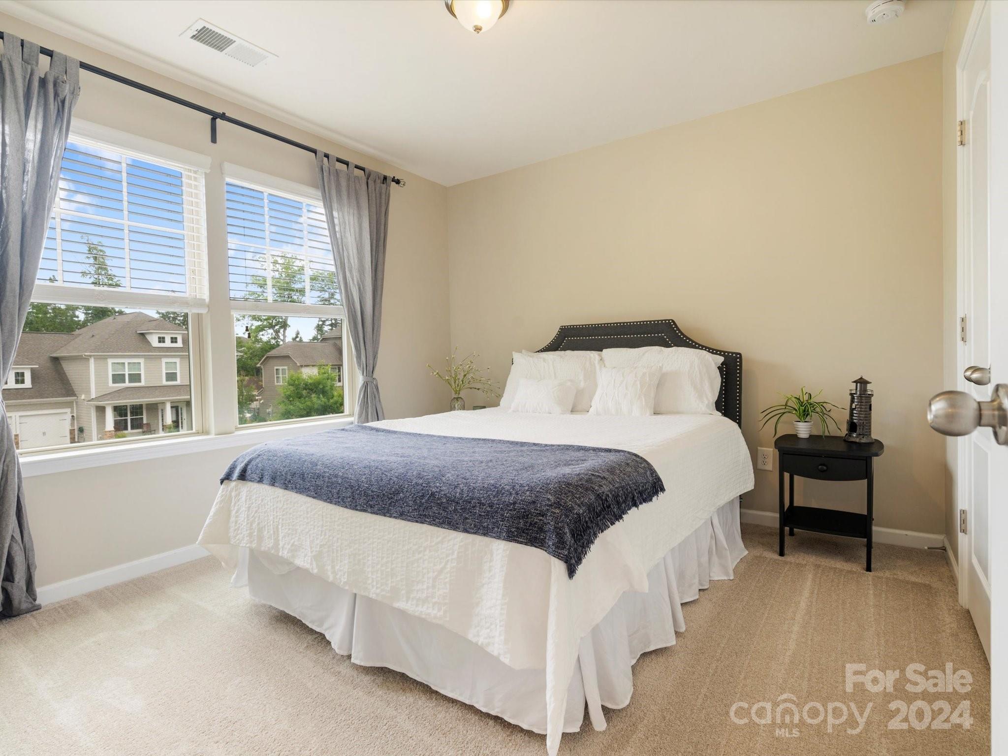 The Retreat At Rayfield - Residential