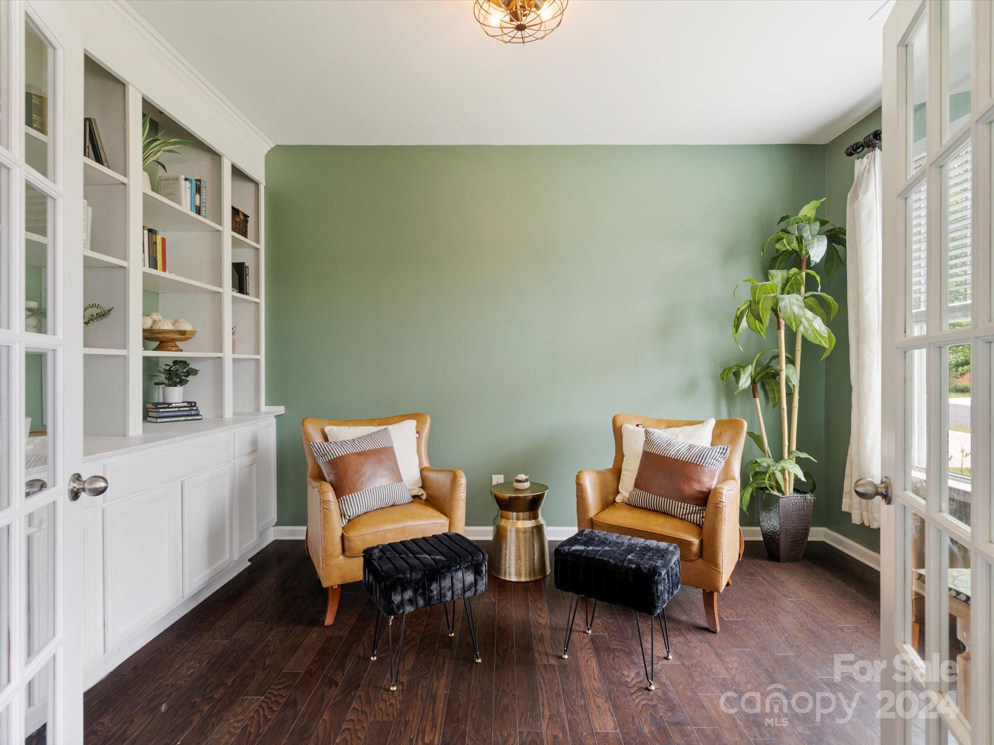 The Retreat At Rayfield - Residential