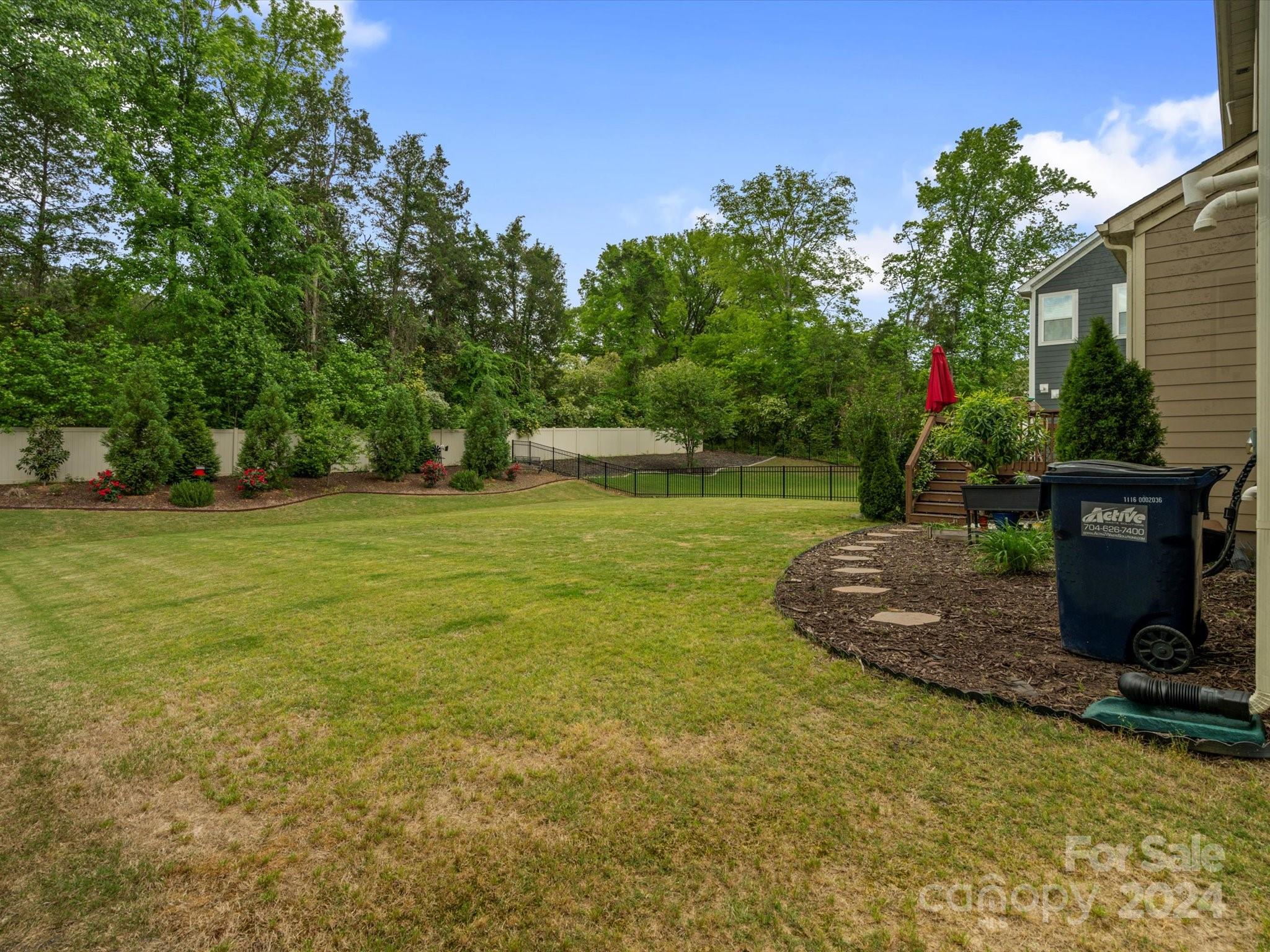 The Retreat At Rayfield - Residential