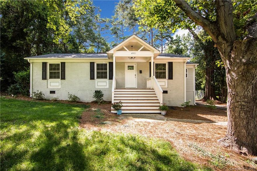 Beautifully updated ranch in sought after Madison Park. Stunning kitchen w/ large kitchen island, granite counter tops, stainless steel appliances, beautiful tile backsplash & new cabinets. Great kitchen for entertaining! Beautiful hardwoods throughout. Updated baths with gorgeous finishes including marble floors& updated large custom shower in master, gorgeous tile in guest bath. 3 great size bedrooms. Large deck & fenced backyard great for entertaining.Schools subject to change 2018 school yr.