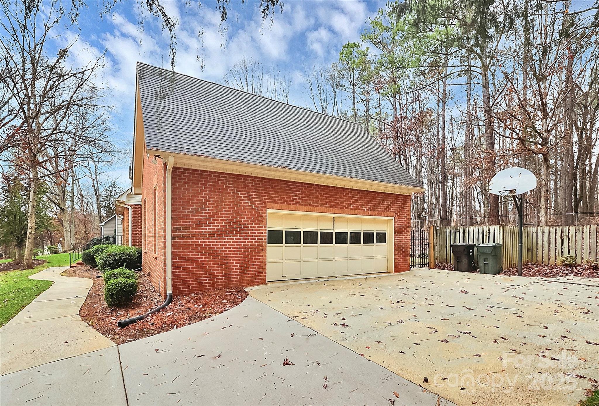 Oakhurst - Residential