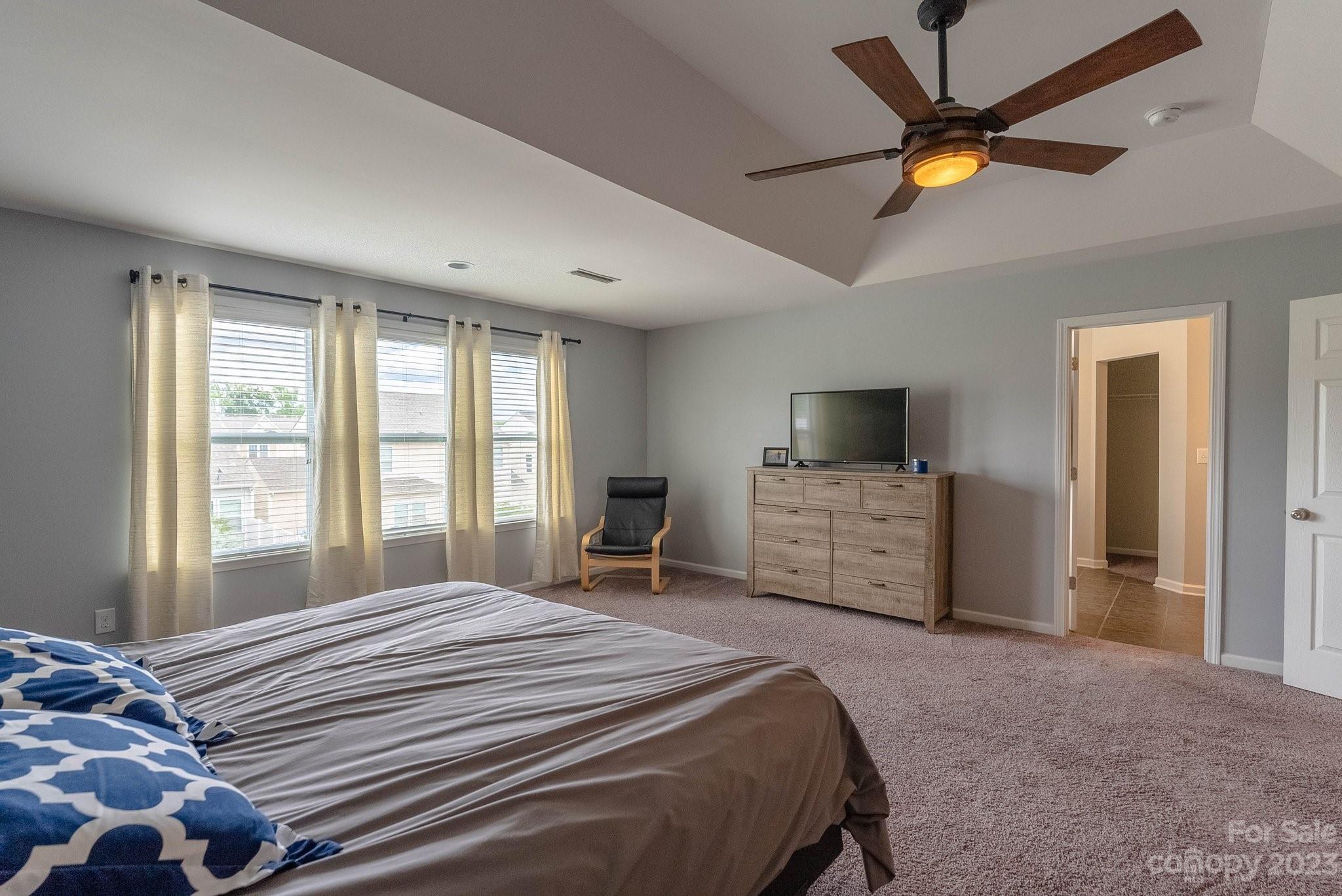 Newport Lakes - Residential