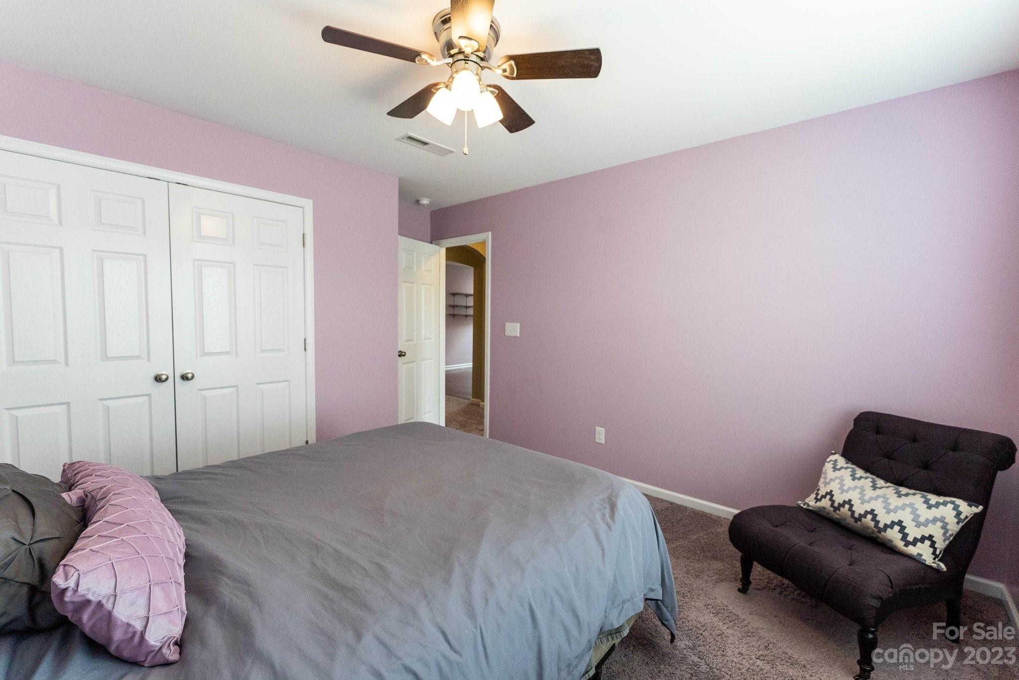 Newport Lakes - Residential