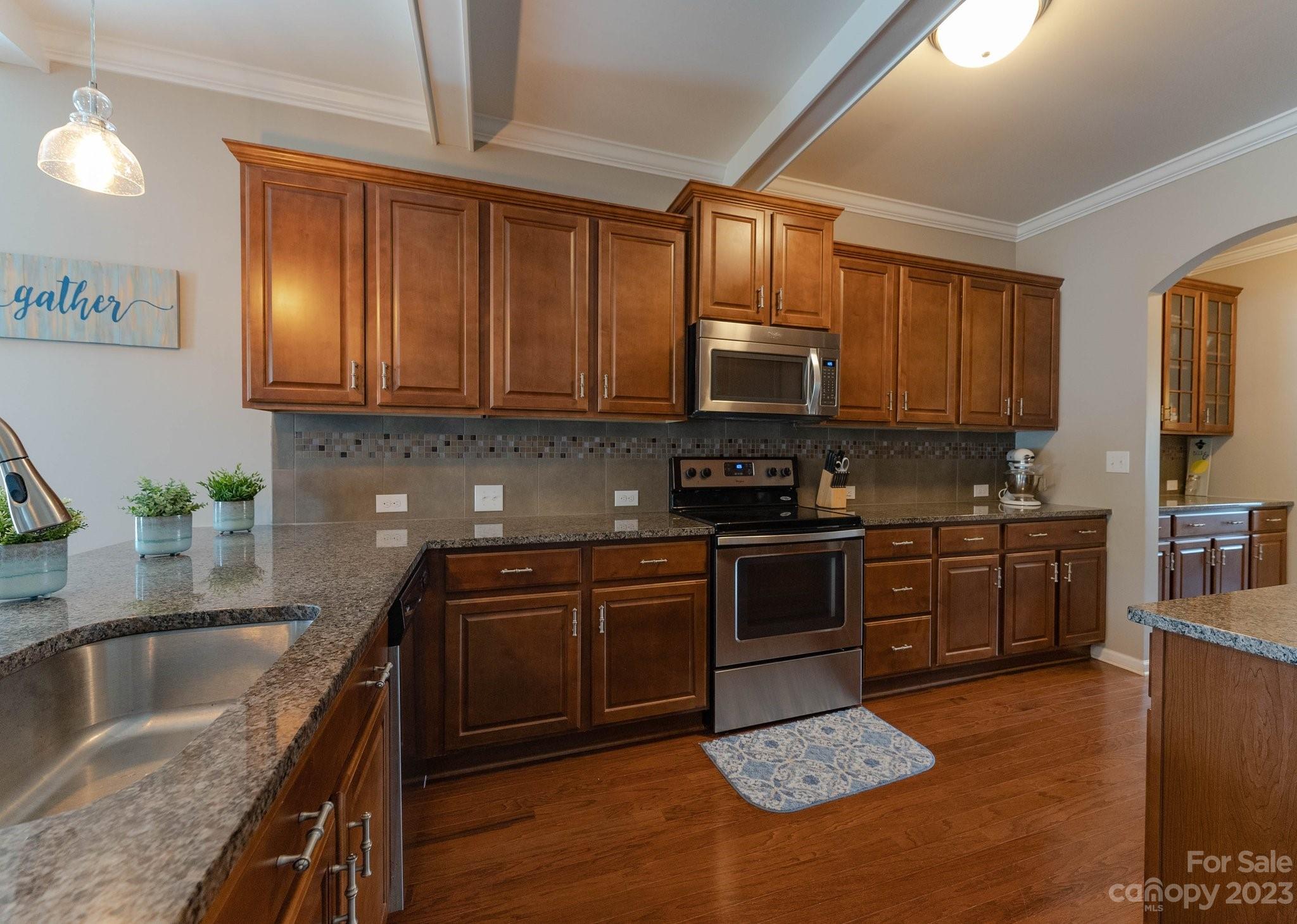 Newport Lakes - Residential