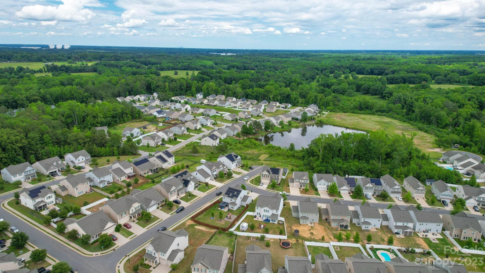 Newport Lakes - Residential