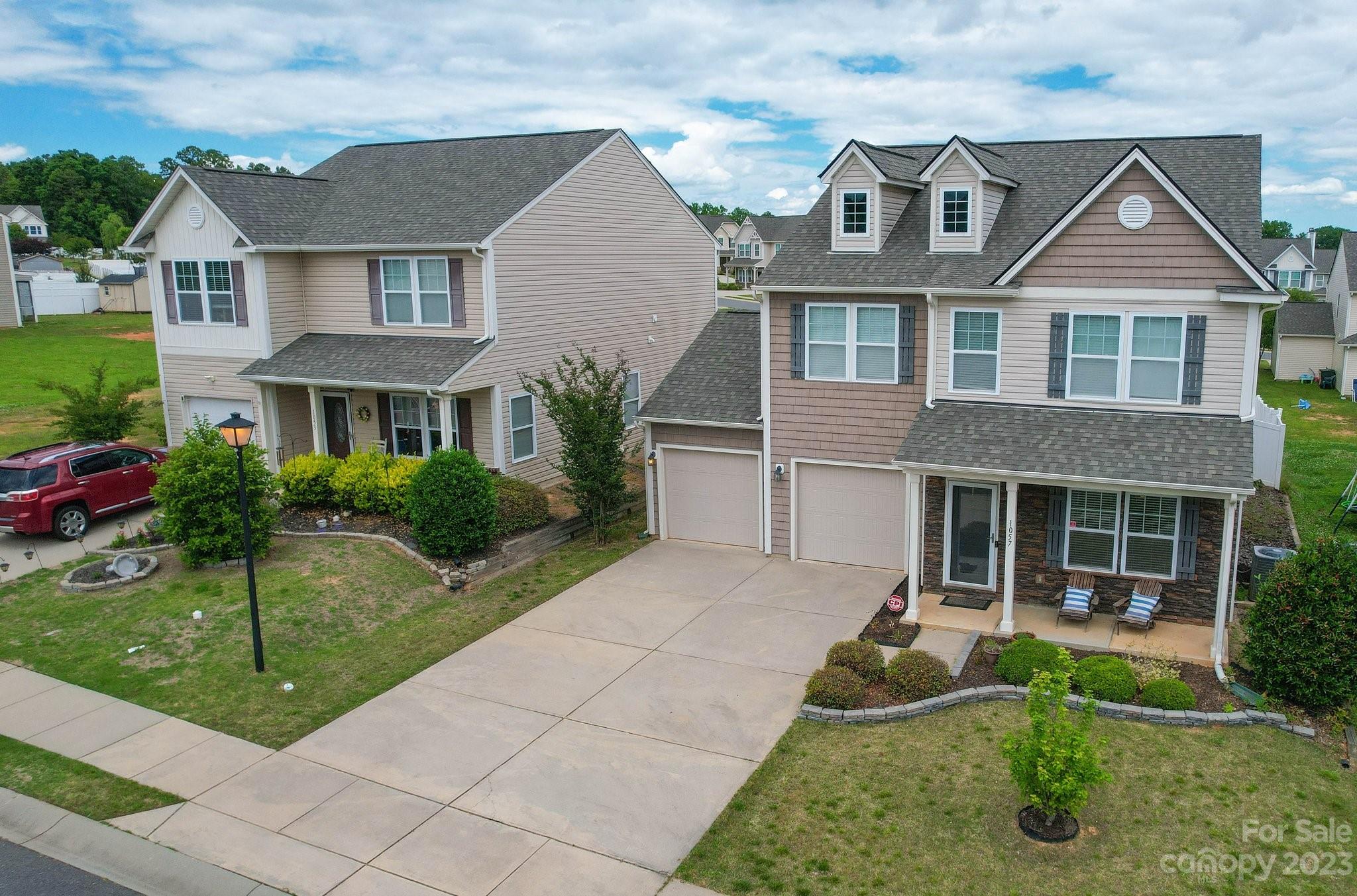 Newport Lakes - Residential