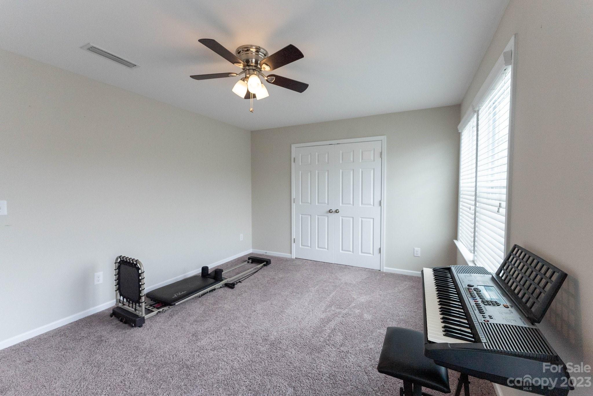 Newport Lakes - Residential