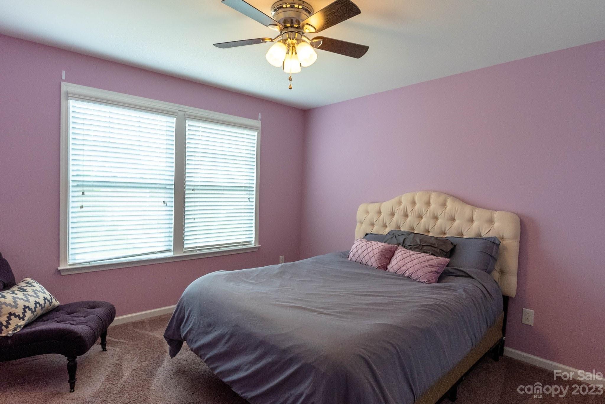 Newport Lakes - Residential