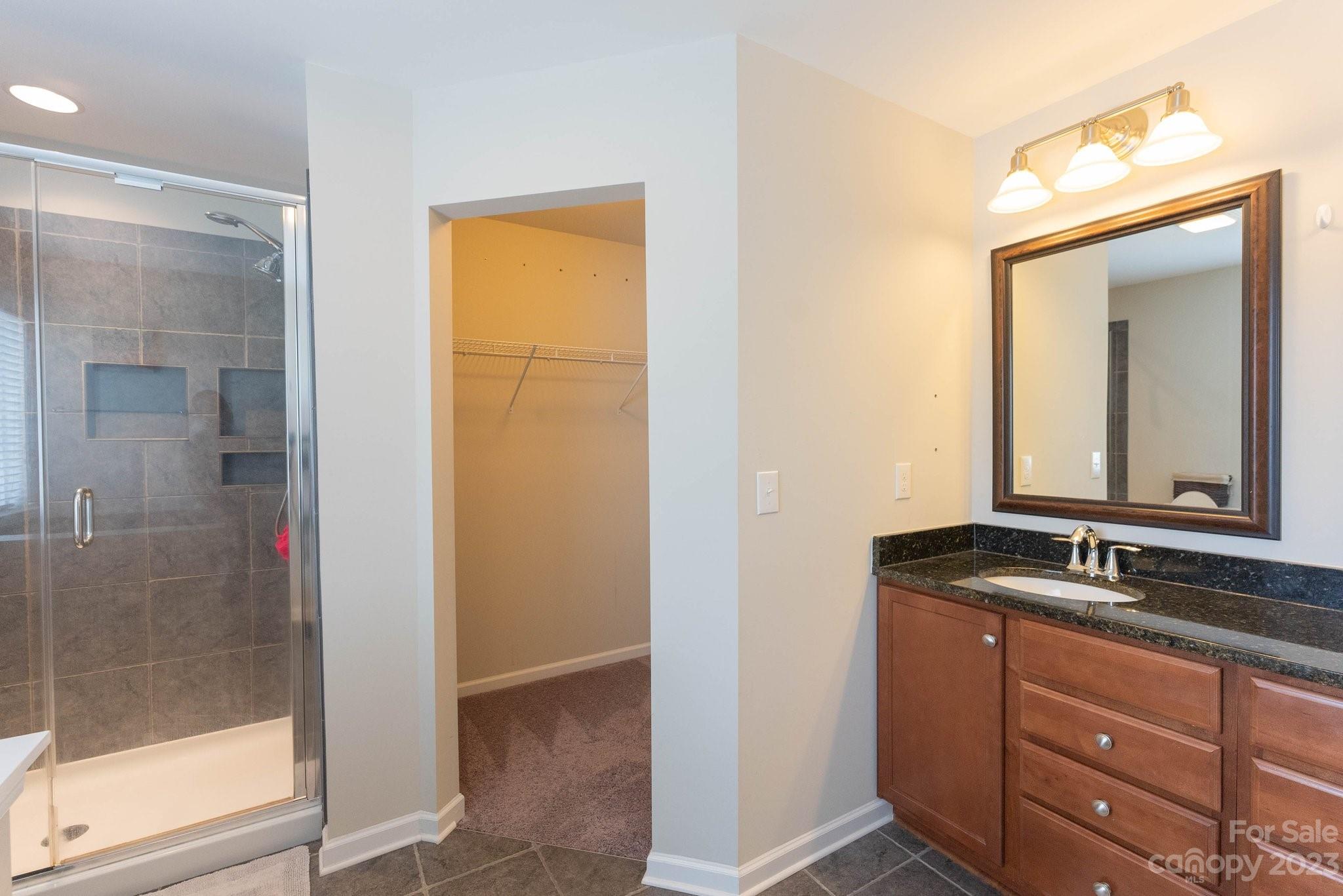 Newport Lakes - Residential