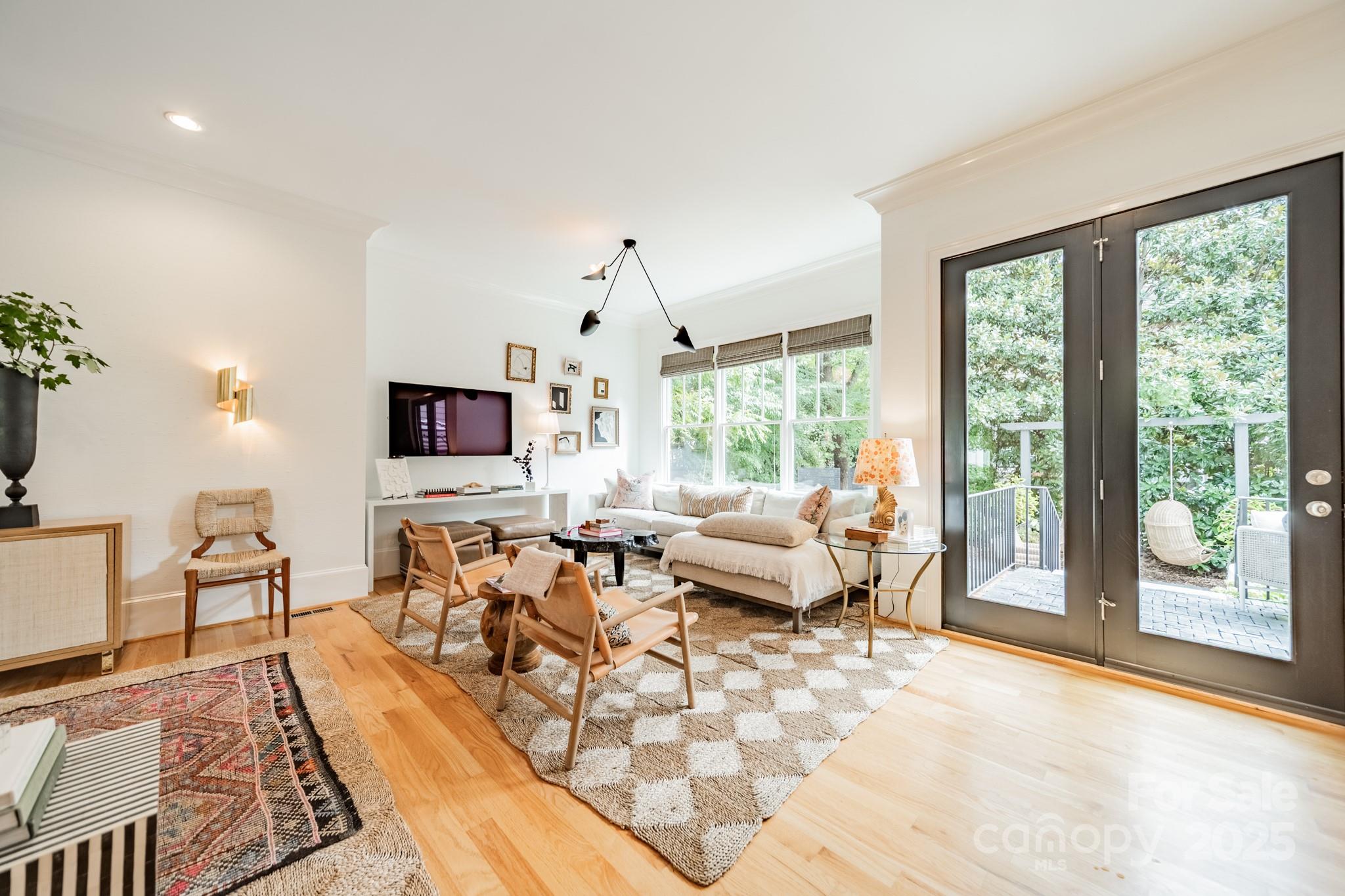 1203 Cedar Lane