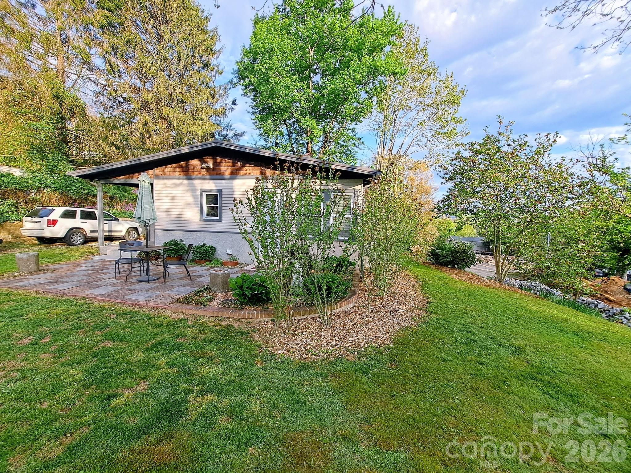 Linda Vista - Residential Income