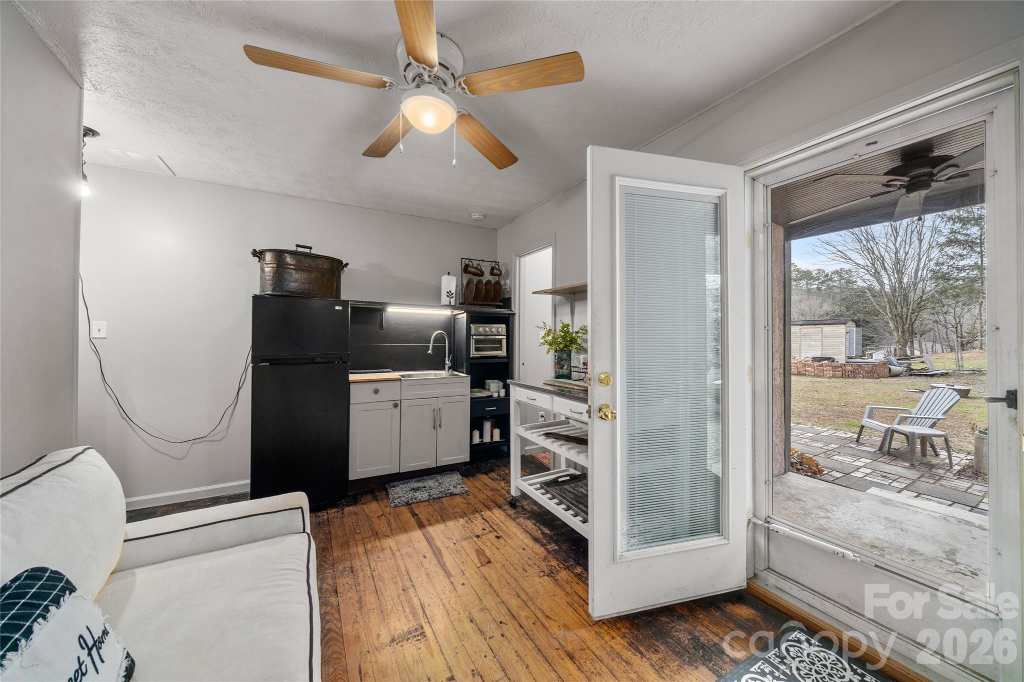 Linda Vista - Residential Income