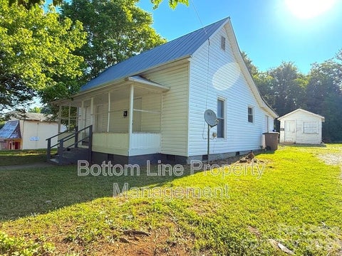 Photo of 216 Lineberger Street, Shelby, NC 28150 (MLS # 4433860)