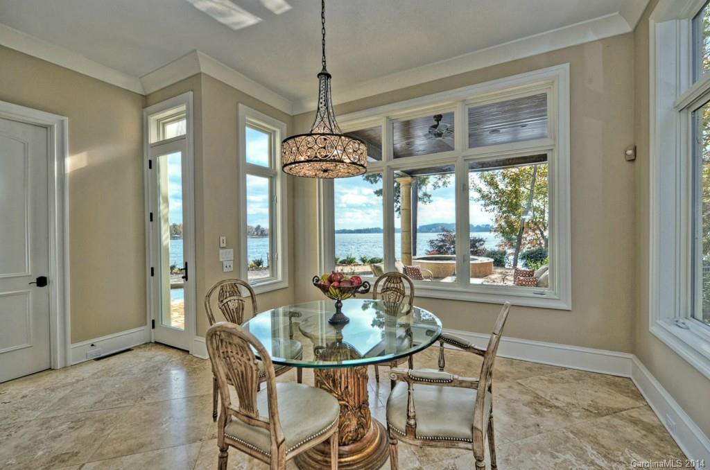 The Peninsula - Residential