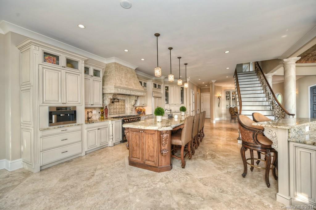 The Peninsula - Residential