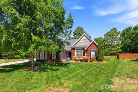 Photo for 7704 Hickory Stick Place