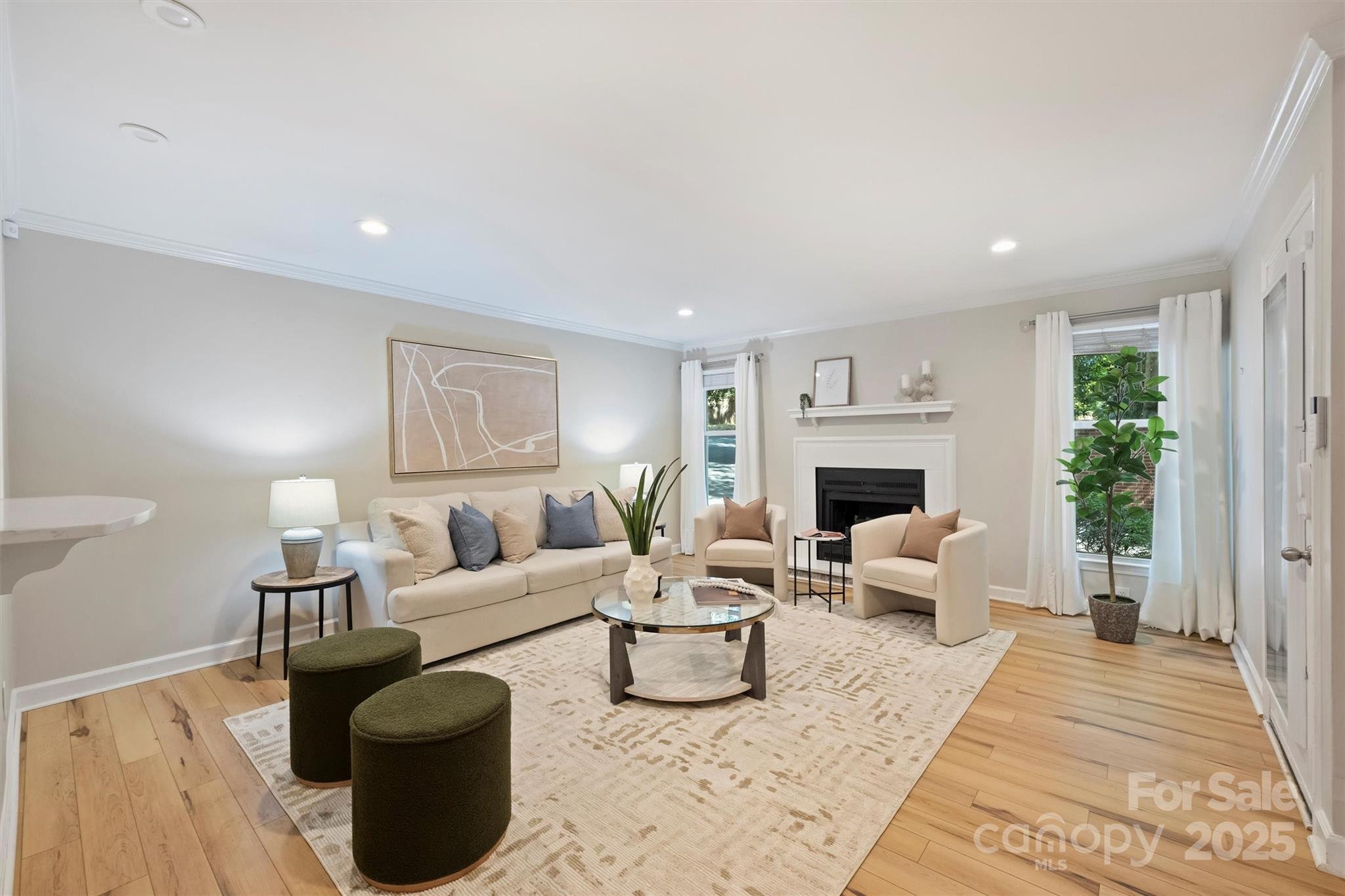 430 Queens Road 712