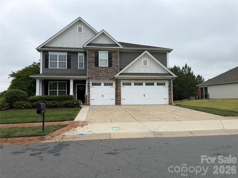Photo of 5401 Casper Drive, Charlotte, NC 28214 (MLS # 4380133)