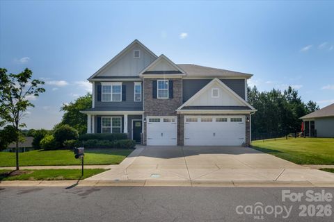 Photo of 5401 Casper Drive, Charlotte, NC 28214 (MLS # 4380133)