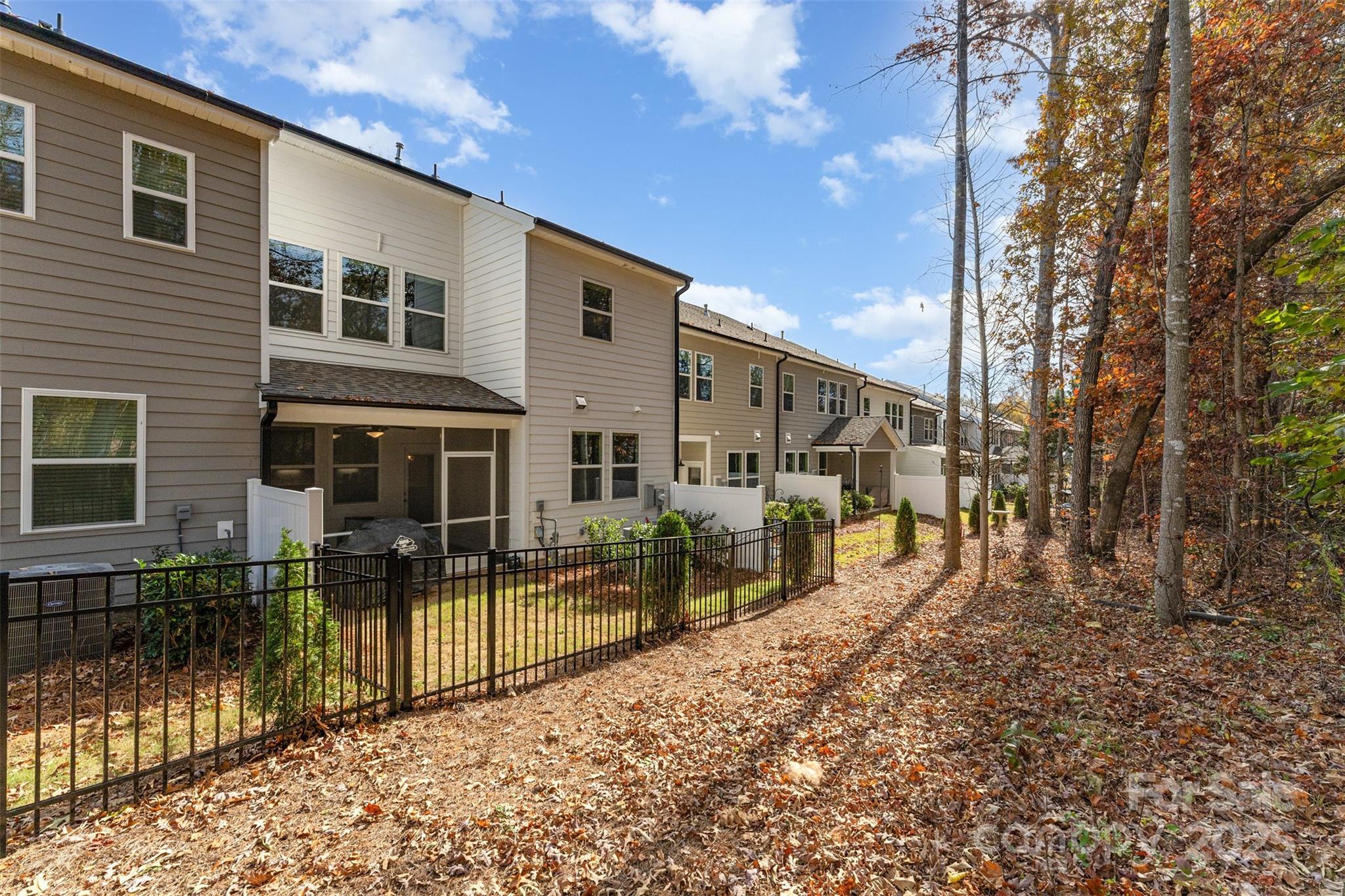 Washam Potts Townhomes - Residential