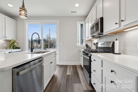 2132 Electric Lane Charlotte NC 28205