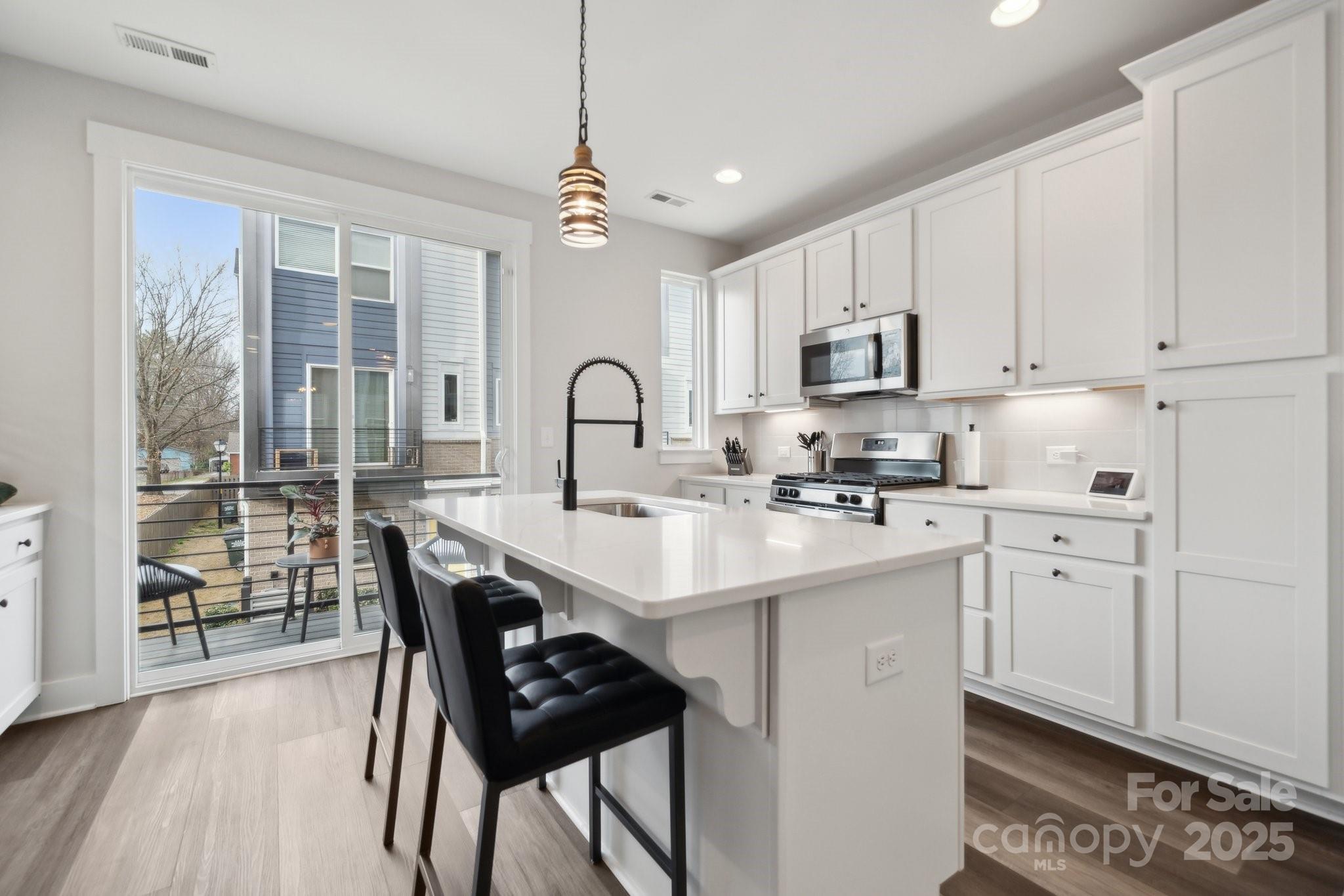 2132 Electric Lane