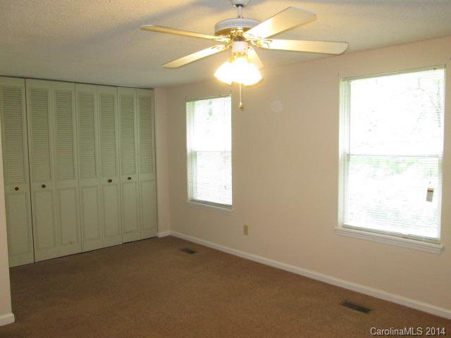 Pheasant Knoll - Residential Lease