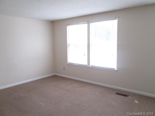 Pheasant Knoll - Residential Lease