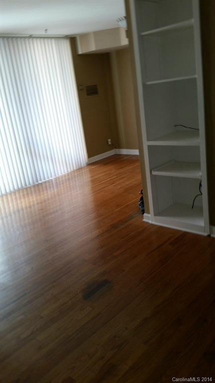 400 Queens - Residential