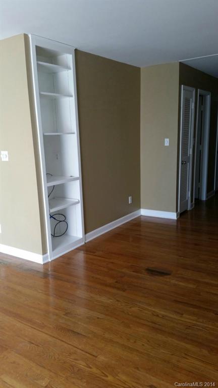 400 Queens - Residential