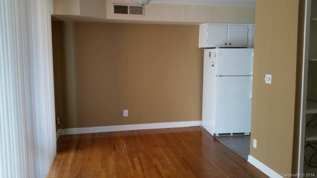 400 Queens - Residential