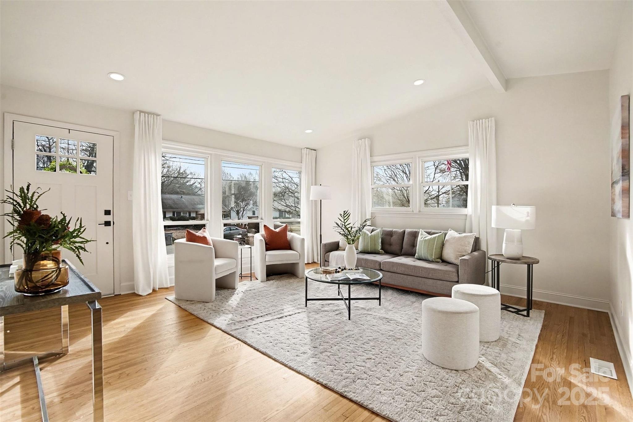 6738 Starcrest Drive