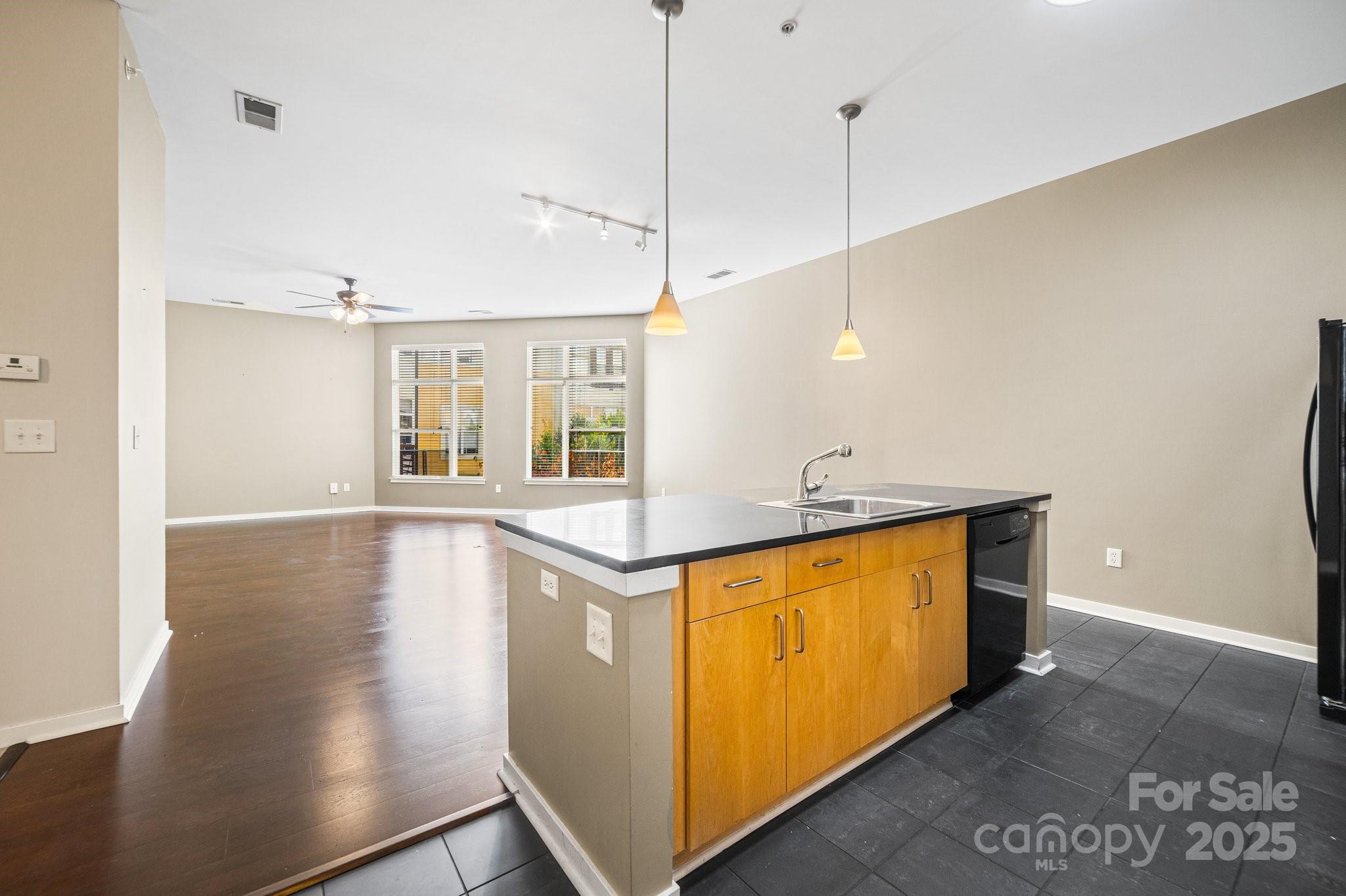 2125 Southend Drive 349